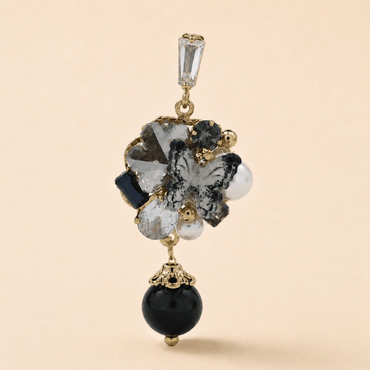 Nandinia Light Weight Studs Earring - Nirvan Jewels