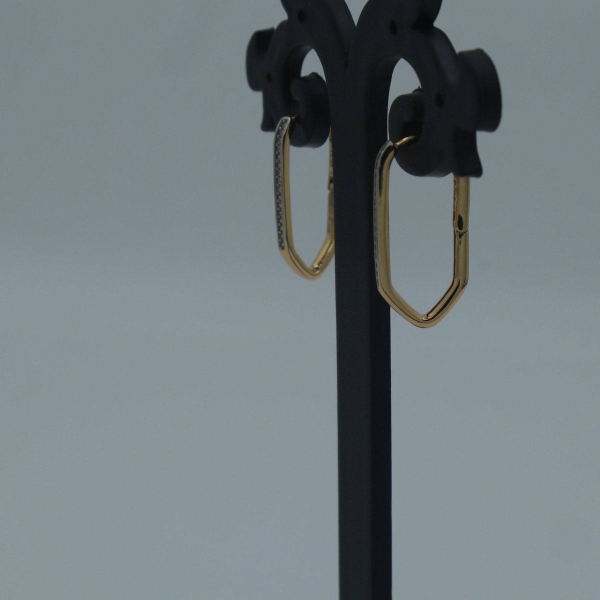 Prishaa Clip - On Earring - Nirvan Jewels
