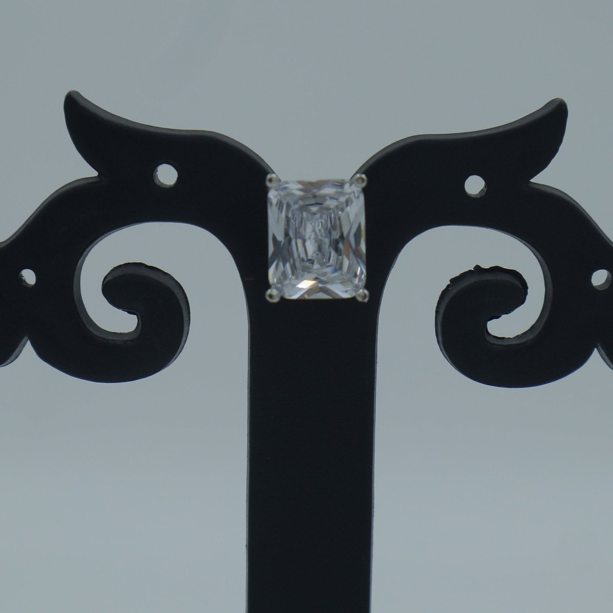 Saanvi Studs Earring - Nirvan Jewels