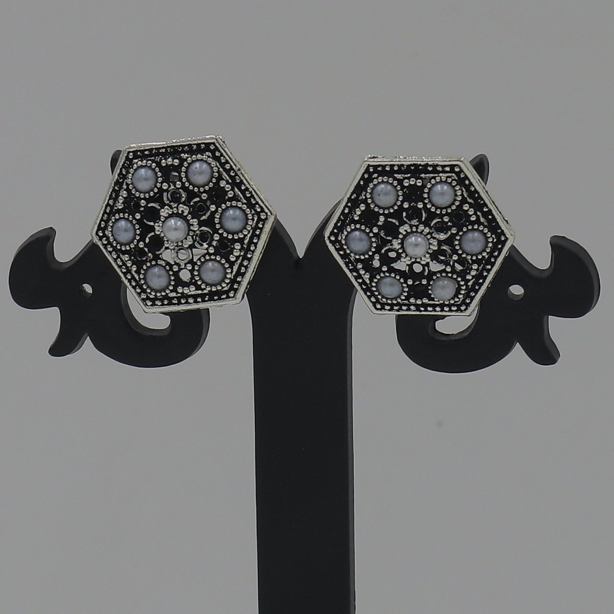 Sona Pentagon Shape Oxidized Earring - Nirvan Jewels